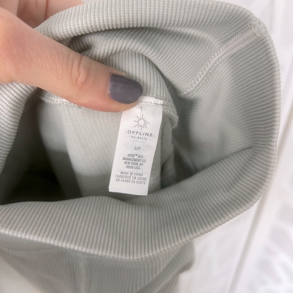 OFFLINE By Aerie Crop Legging